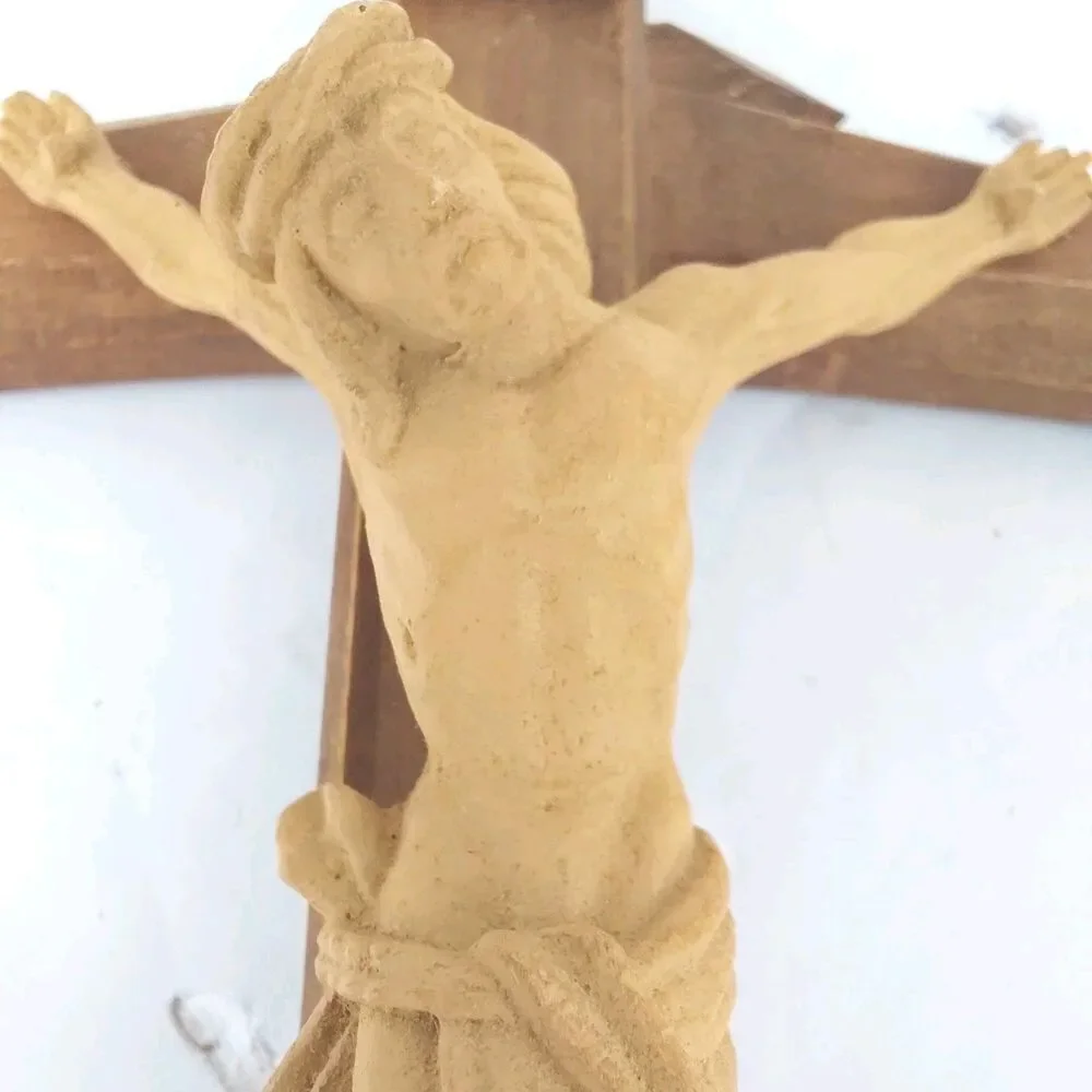 Crucifix Carved Alpen Corpus Bowed Latin Cross  West Germany Oberammergau 8.5